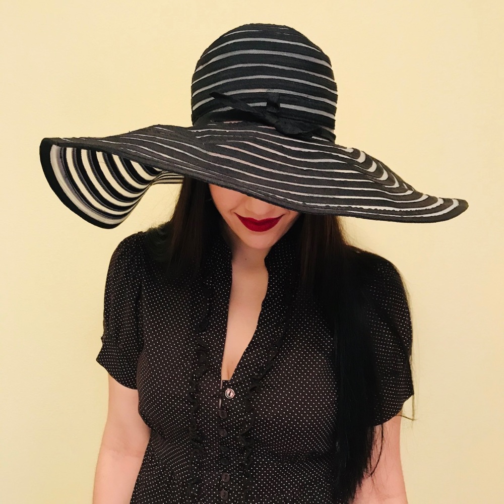 Black and white see through shade spring hat